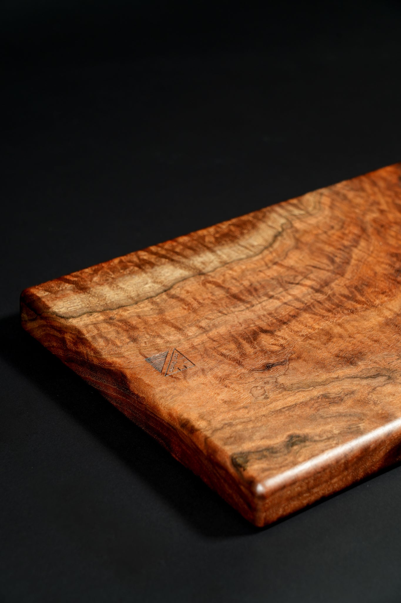Charcuterie board 42 - Premium Claro Walnut