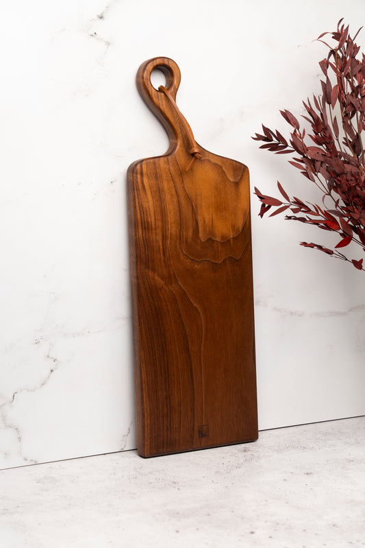 Charcuterie board with handle