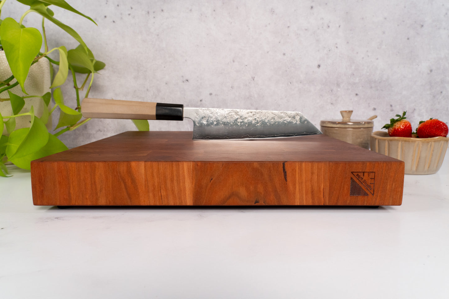 Thick cherry end-grain cutting board, friendly on knife brade
